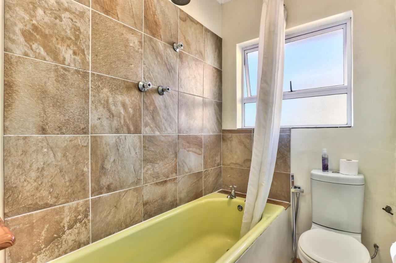 Mountain View, Wifi, Work Desk, Secure Parking Apartment Cape Town
