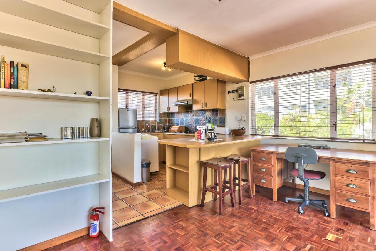 Mountain View, Wifi, Work Desk, Secure Parking Apartment Cape Town